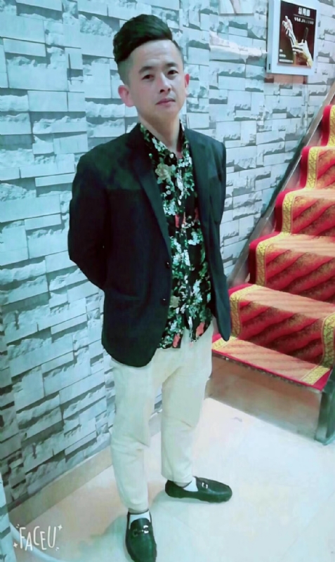 男人三十而立的第一张照片--宿州相亲服务中心