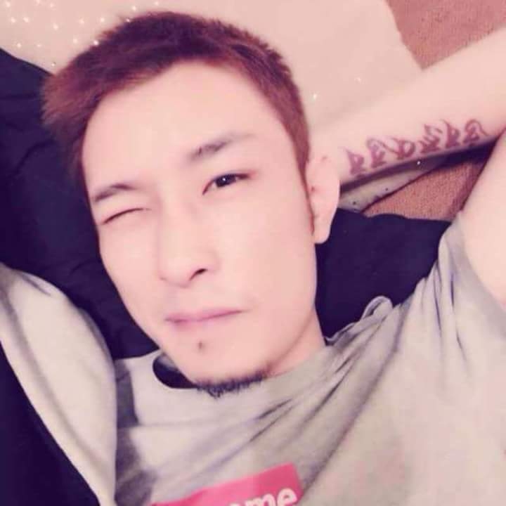 难得拥抱的第一张照片--宿州相亲服务中心