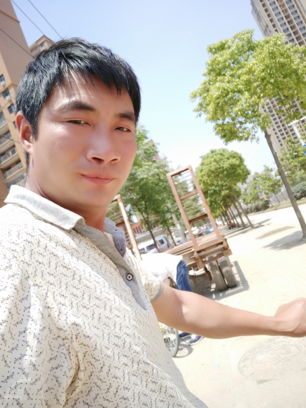 勇哥的第一张照片--宿州相亲服务中心