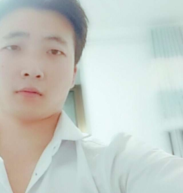 华英雄的第一张照片--宿州相亲服务中心