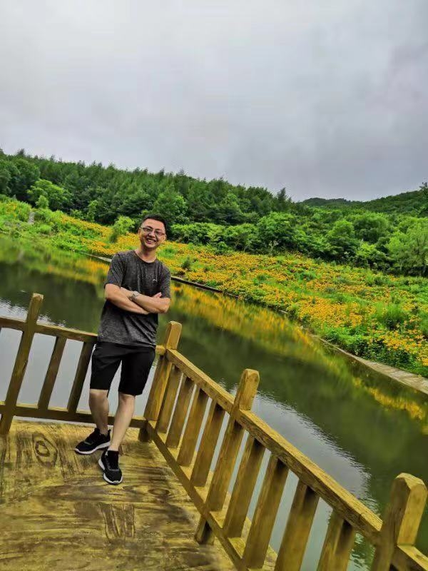 正能量的第三张照片--宿州相亲服务中心