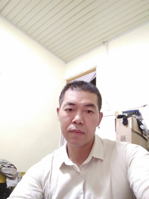 为伊消得人憔悴的第一张照片--宿州相亲服务中心