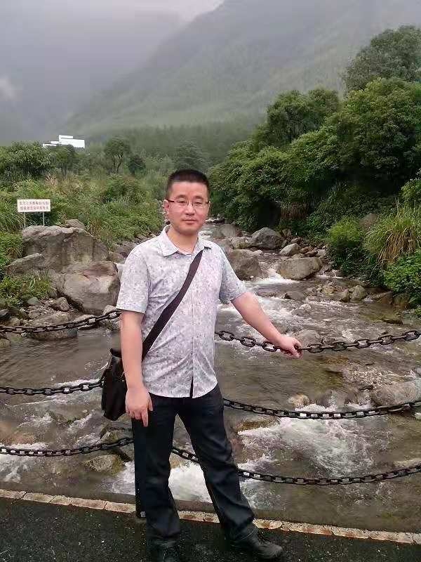 淡定牛魔王的第三张照片--宿州相亲服务中心