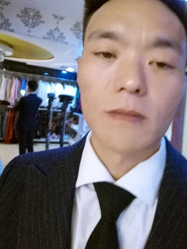 醉酒的蝴蝶的第二张照片--宿州相亲服务中心
