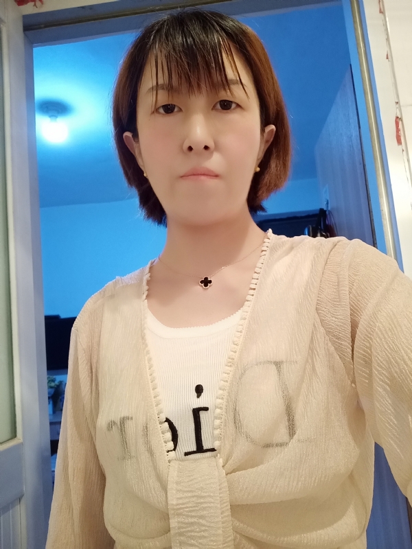 芬儿的第一张照片--宿州相亲服务中心