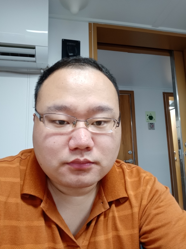 努力爱一次的第一张照片--宿州相亲服务中心