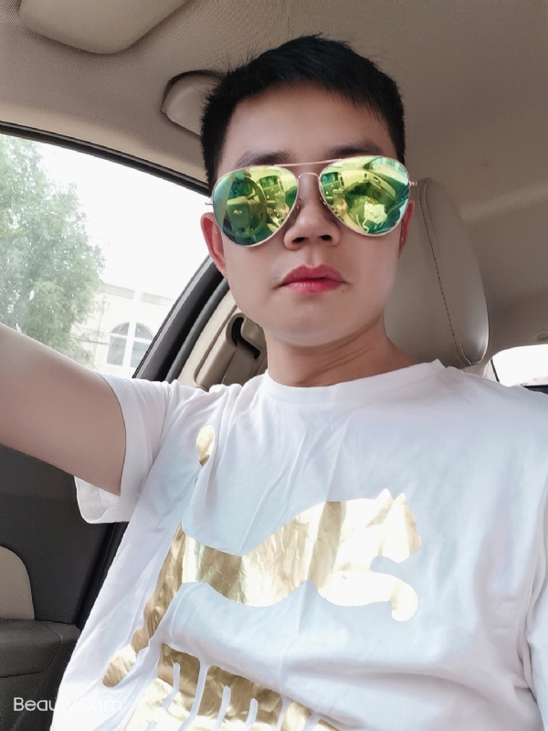 奋斗的第一张照片--宿州相亲服务中心