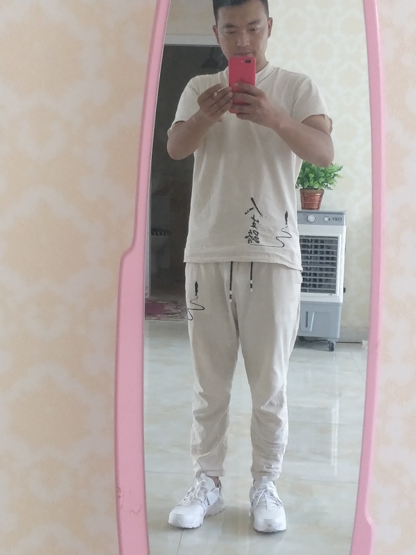 一天一根烟的第一张照片--宿州相亲服务中心