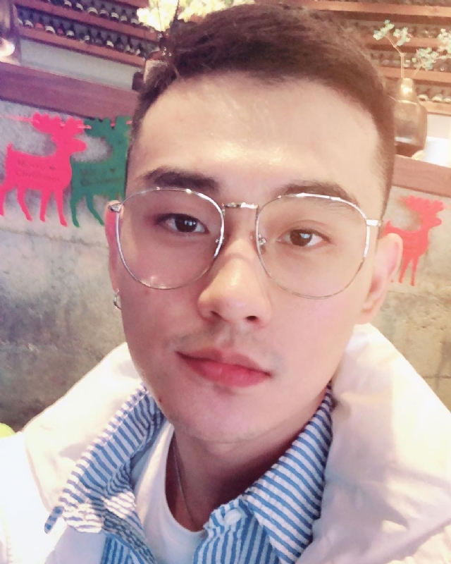 胡强很孤单的第一张照片--宿州相亲服务中心