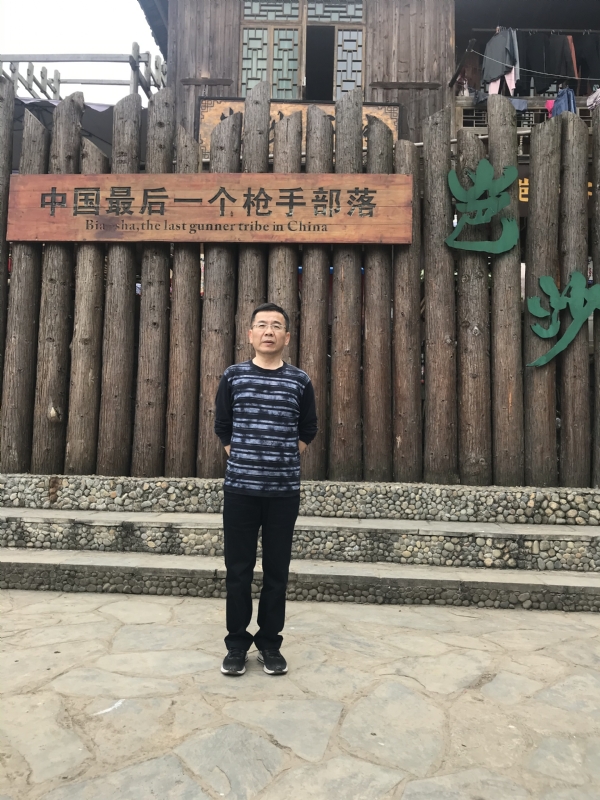 屯里的富豪的第一张照片--宿州相亲服务中心