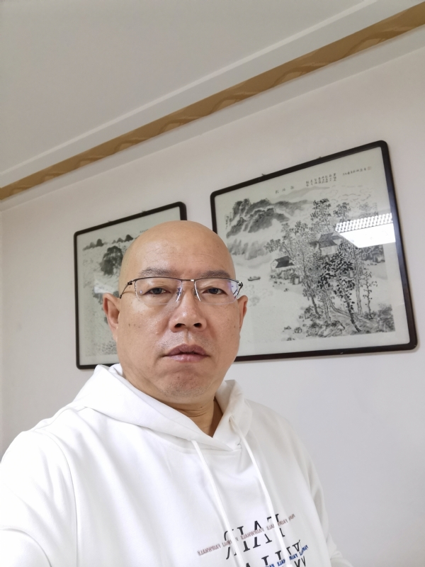 光头博士的第一张照片--宿州相亲服务中心