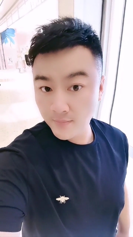 微风徐徐的第二张照片--宿州相亲服务中心