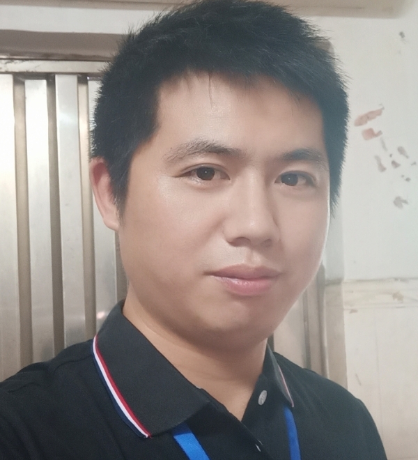 单身奶爸的第一张照片--宿州相亲服务中心