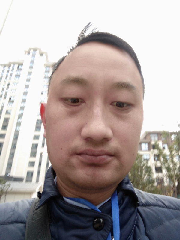 老男人的第一张照片--宿州相亲服务中心