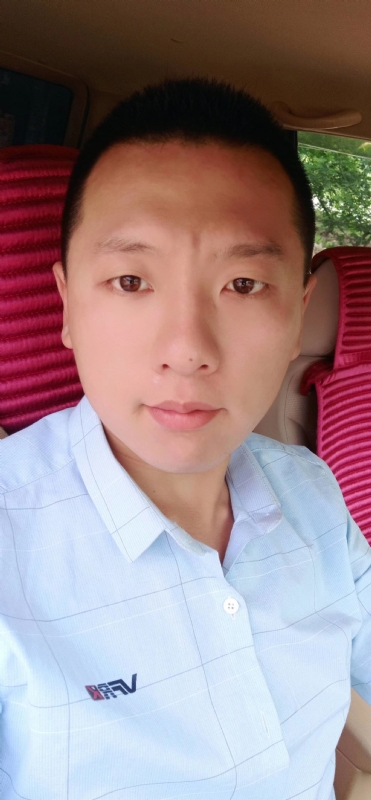 霄上的第二张照片--宿州相亲服务中心