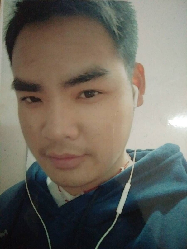 渴望爱的第一张照片--宿州相亲服务中心