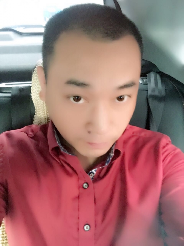 在一个路口等的第一张照片--宿州相亲服务中心