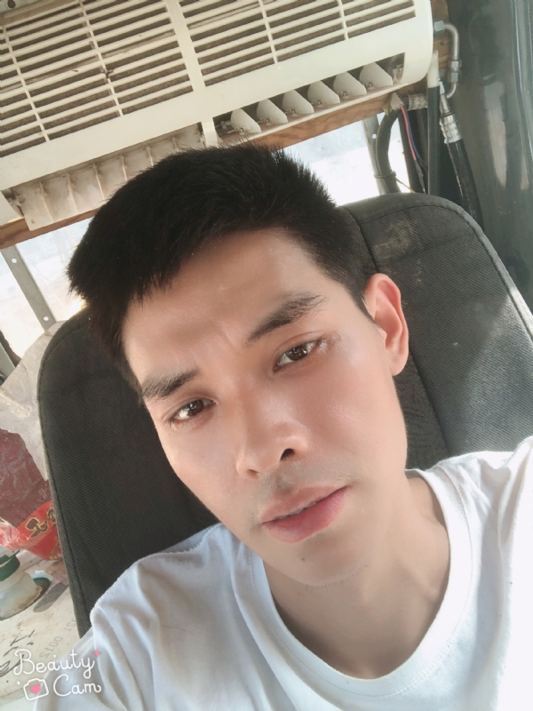 小董的第一张照片--宿州相亲服务中心