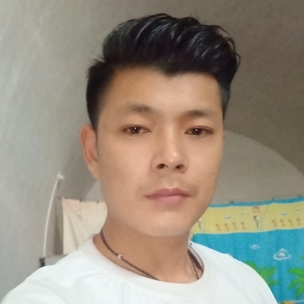 啊锋的第一张照片--宿州相亲服务中心
