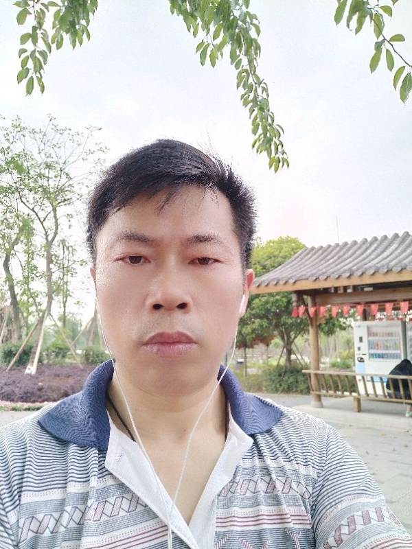 一个人的孤单的第一张照片--宿州相亲服务中心