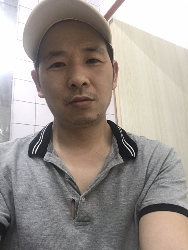 老何的第一张照片--宿州相亲服务中心