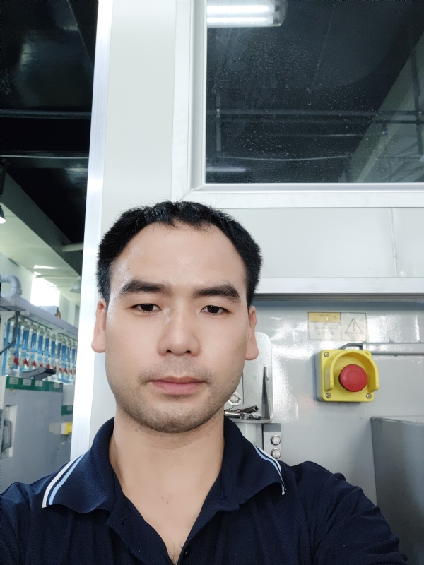 黄伟的第一张照片--宿州相亲服务中心