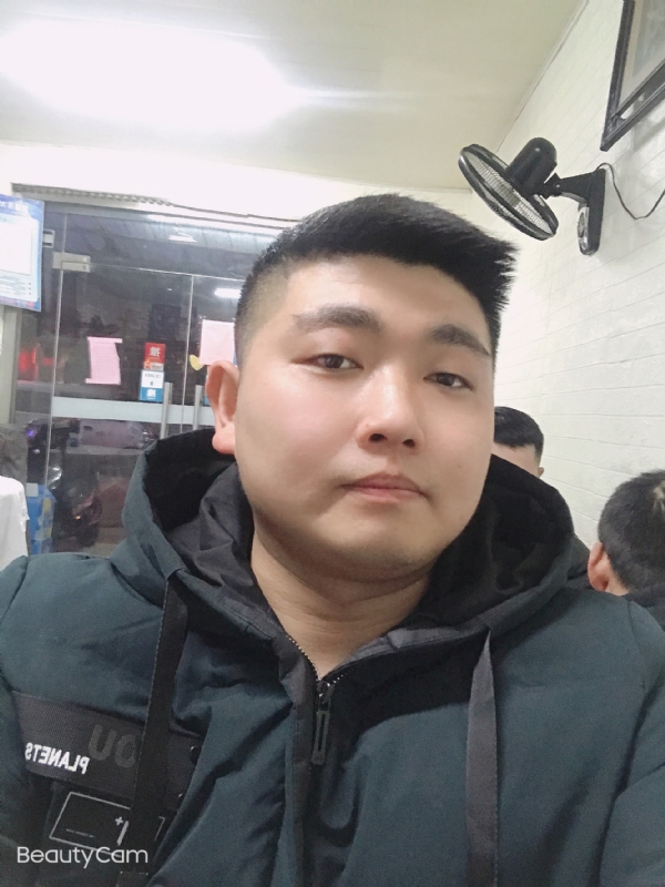 回忆是个小孩的第一张照片--宿州相亲服务中心