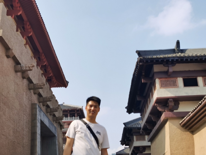 咸鱼不闲的第二张照片--宿州相亲服务中心