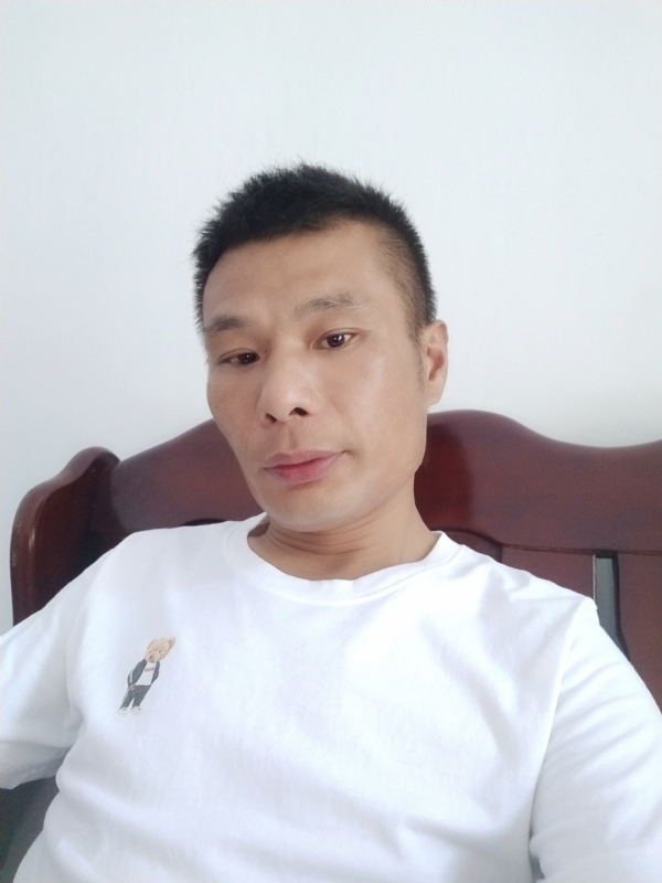 年少轻狂的第一张照片--宿州相亲服务中心