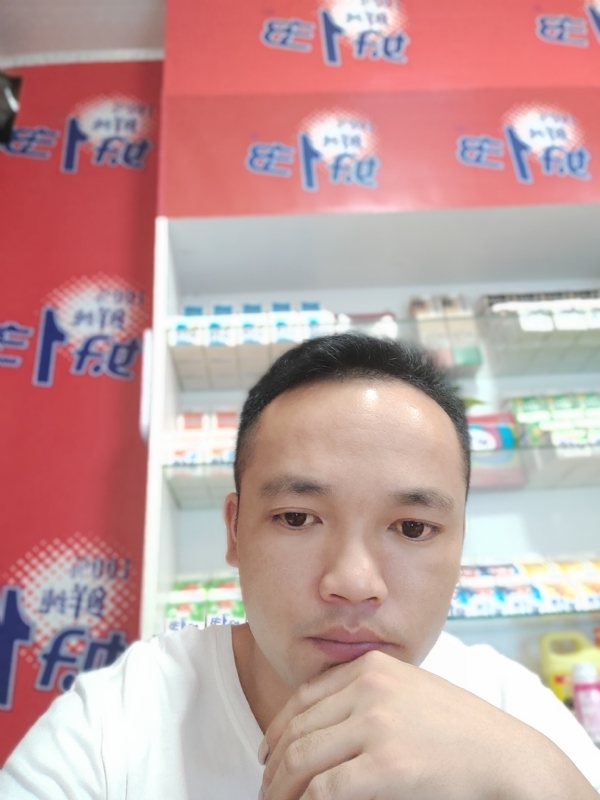 小老弟的第一张照片--宿州相亲服务中心