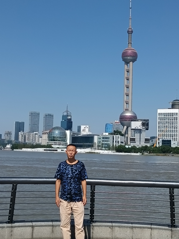 伪装浪漫的第一张照片--宿州相亲服务中心