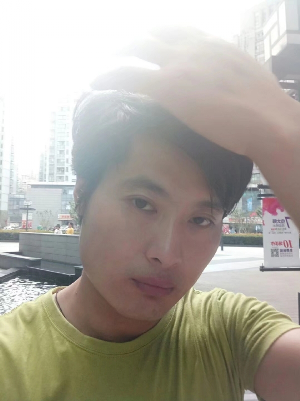 钢铁侠的第一张照片--宿州相亲服务中心