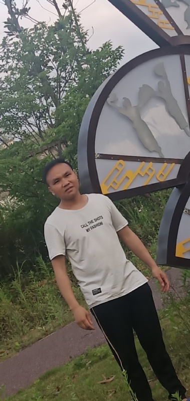 愉快的阳光的第一张照片--宿州相亲服务中心