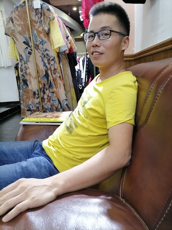 汪顺鹏的第一张照片--宿州相亲服务中心