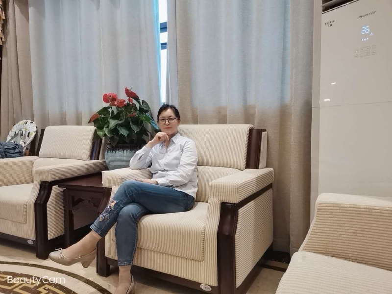 秋水伊人的第一张照片--宿州相亲服务中心
