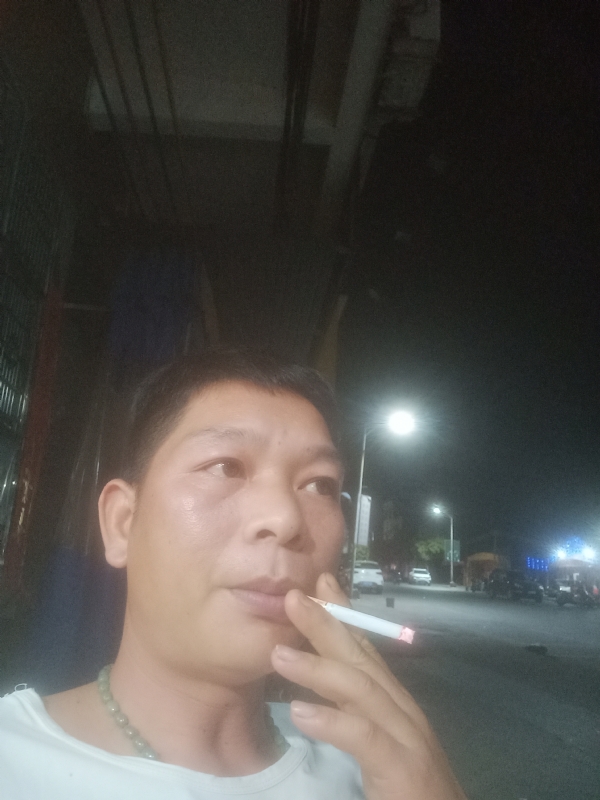善解人意的第一张照片--宿州相亲服务中心