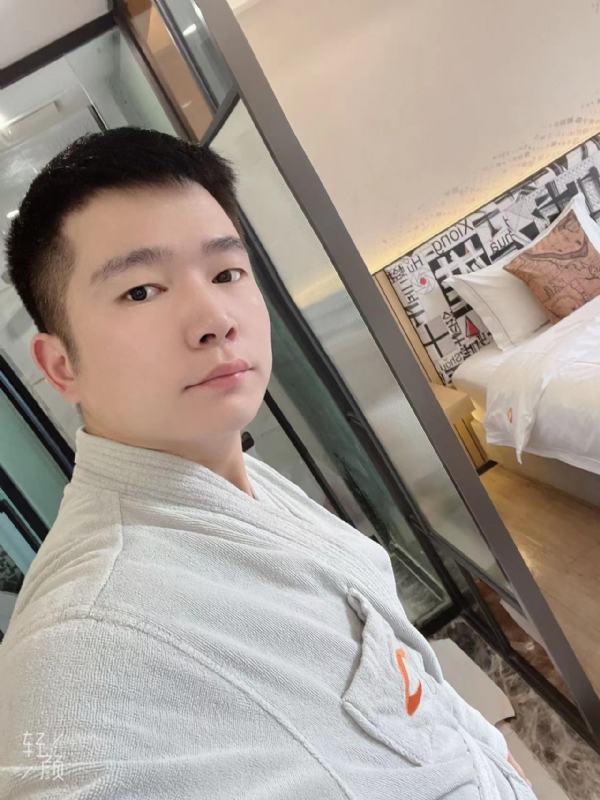 绿帽的第一张照片--宿州相亲服务中心