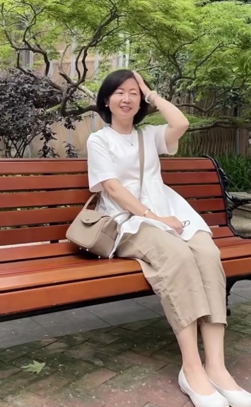 千年老母猪的第五张照片--宿州相亲服务中心