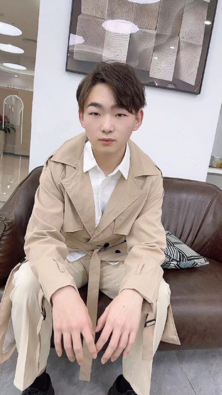 啊哲的第一张照片--宿州相亲服务中心