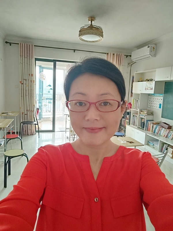 丽华的第二张照片--宿州相亲服务中心