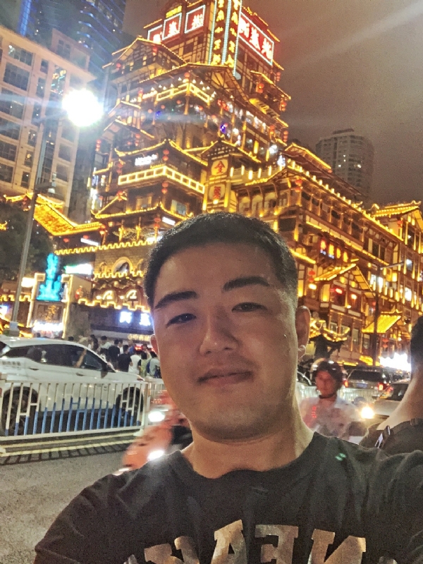 钢铁侠的第一张照片--宿州相亲服务中心