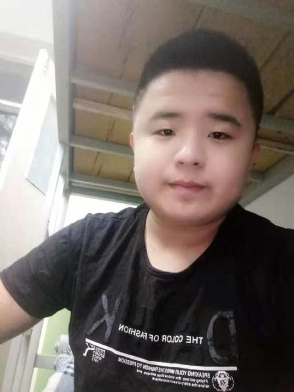 打小就爱淘气的第一张照片--宿州相亲服务中心