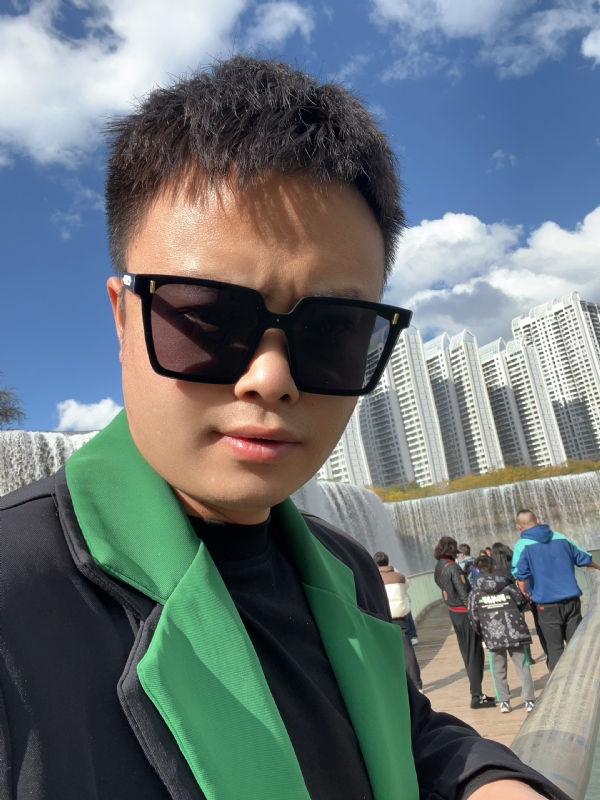 子阳的第一张照片--宿州相亲服务中心