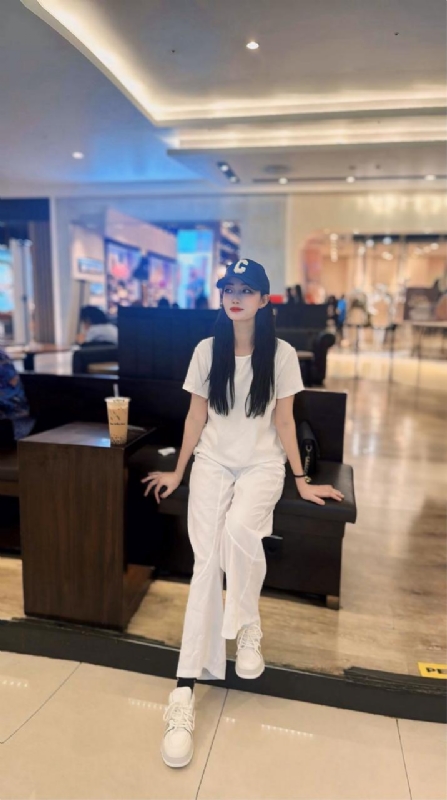 卖火柴的小女孩的第一张照片--宿州相亲服务中心