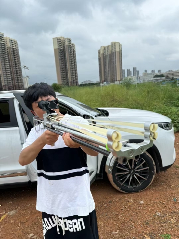 凌其飞的第三张照片--宿州相亲服务中心