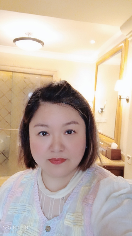 衎静玲瓏的第二张照片--宿州相亲服务中心