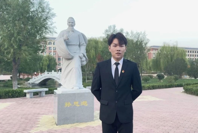 尚明月的第一张照片--宿州相亲服务中心