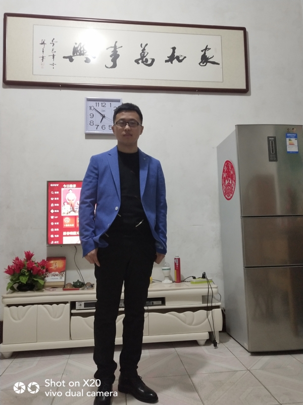 孤独的狼的第一张照片--宿州相亲服务中心
