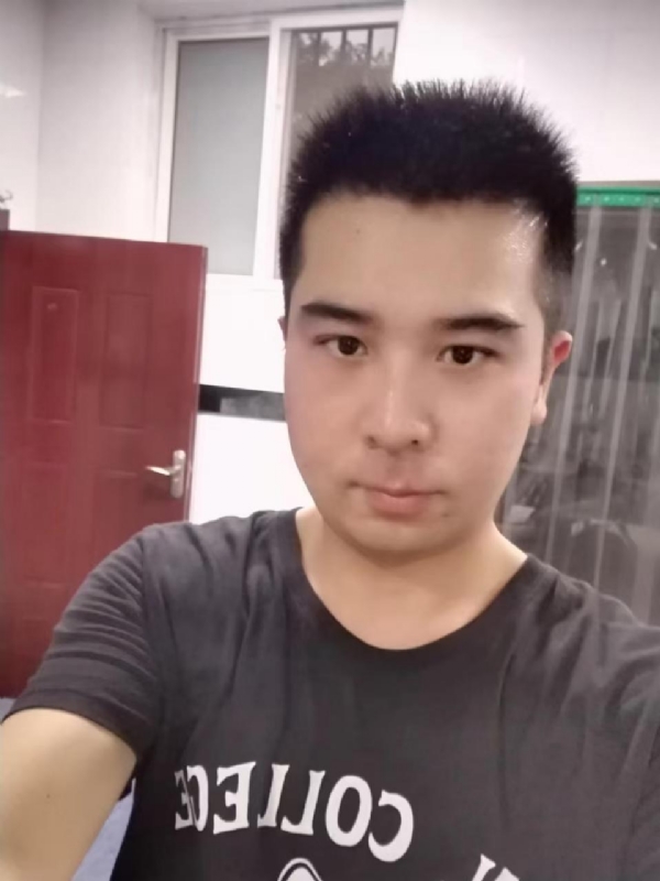 89WANG的第一张照片--宿州相亲服务中心