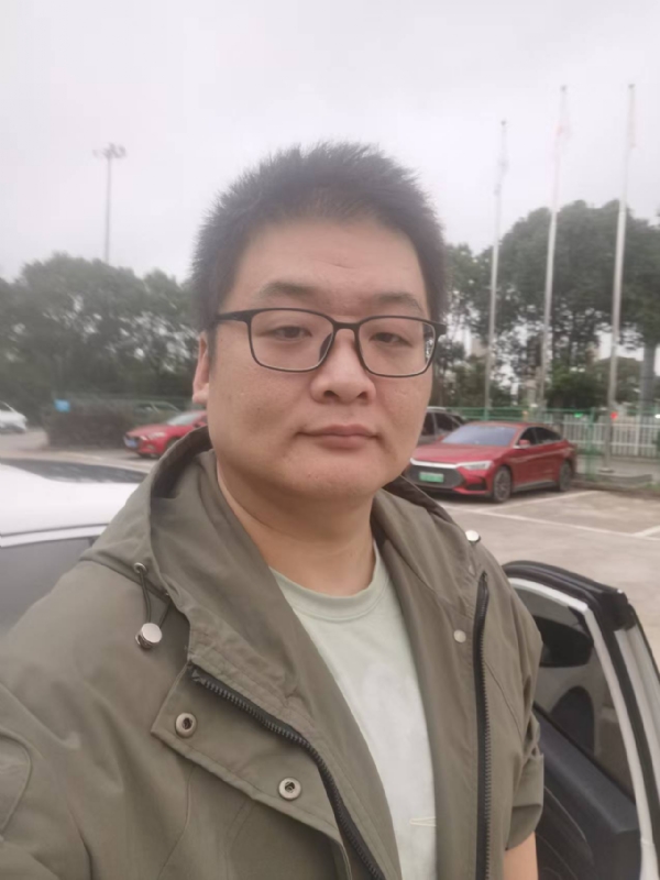 Russell的第一张照片--宿州相亲服务中心